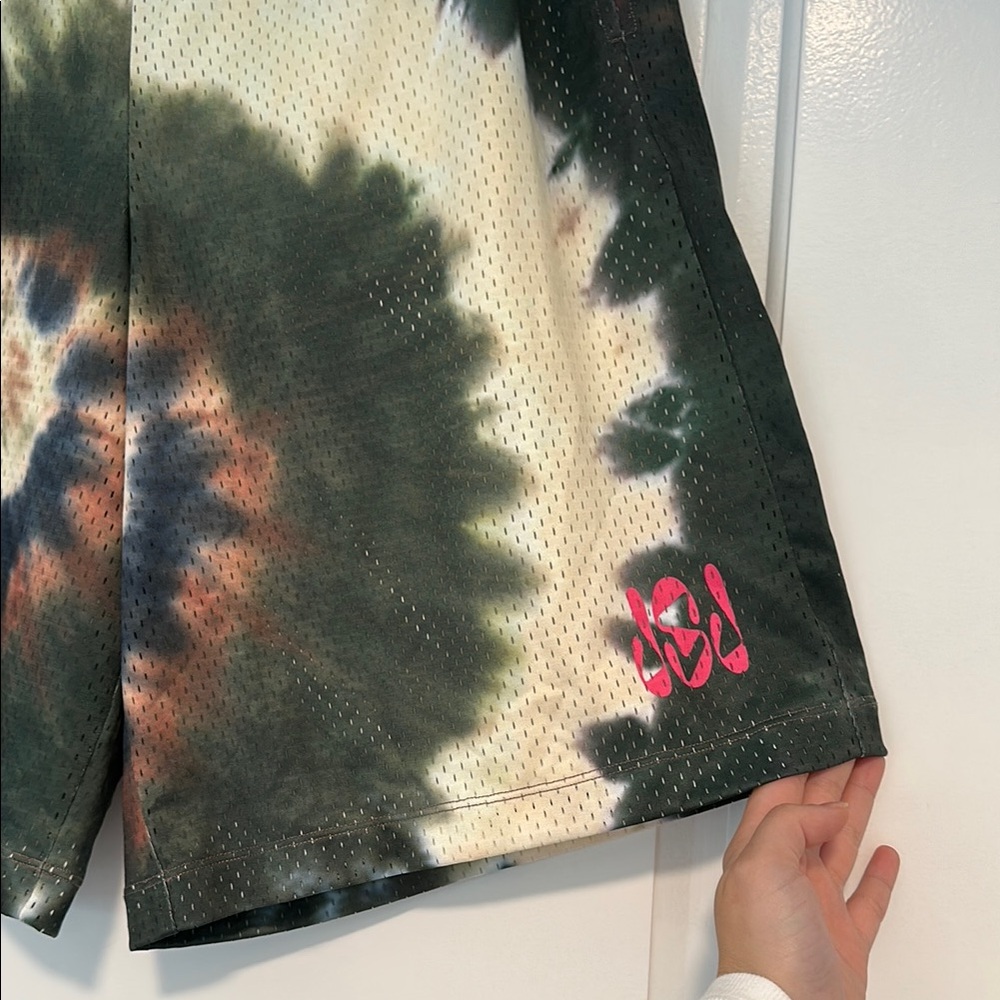 Frame x Julia Sarr-Jamois Tie Dye Basketball Shorts - Picture 5 of 7